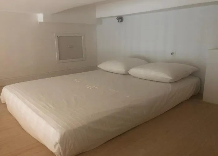 Apartment Vieux Port De Cannes